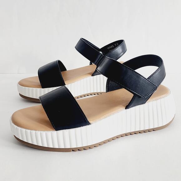 Dolce Vita Black and White Platform Sandals - Picture 1 of 8